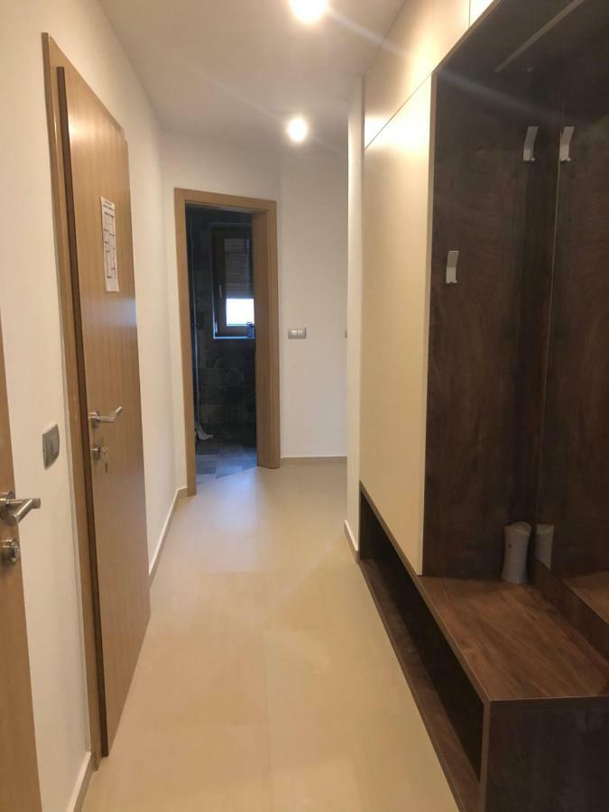 Apartmani Izvor - トゥヘリスケ・トプリツェ エクステリア 写真